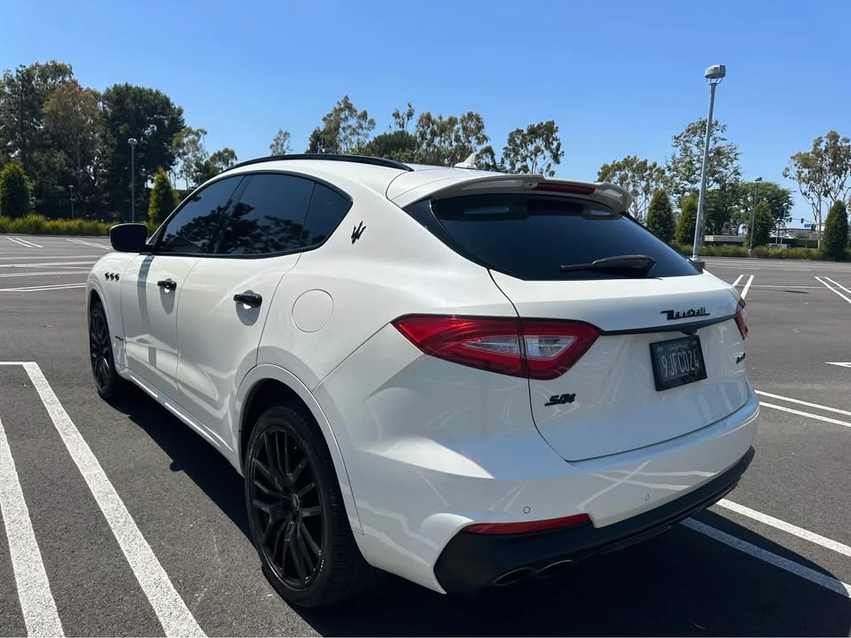 2020 Maserati Levante - Image 4 of 10