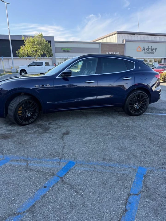 2020 Maserati Levante - Image 5 of 16