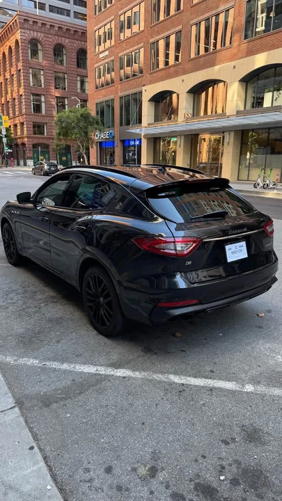 2020 Maserati Levante - Image 5 of 8