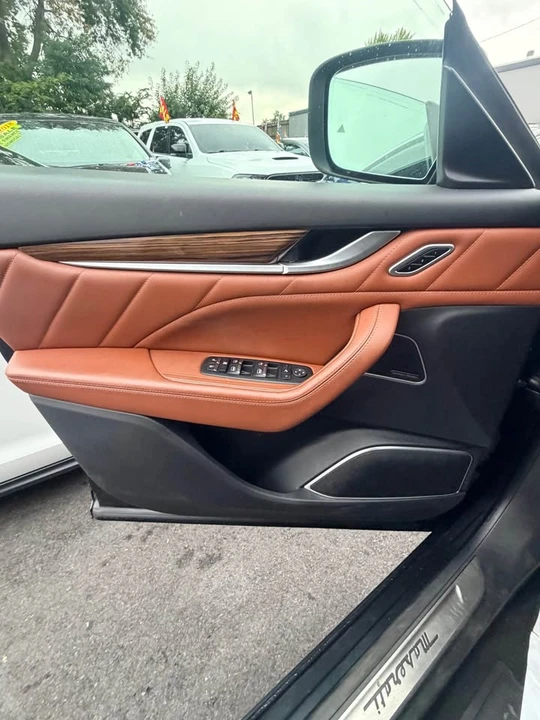 2020 Maserati Levante - Image 4 of 10