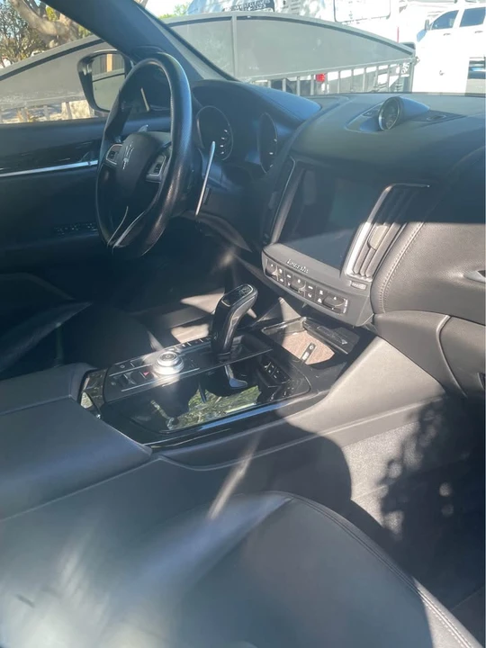 2020 Maserati Levante - Image 8 of 19