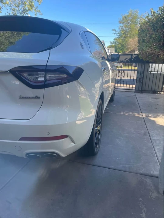 2020 Maserati Levante - Image 5 of 19