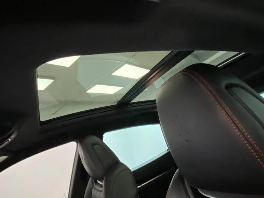 2020 Maserati Levante - Image 11 of 18