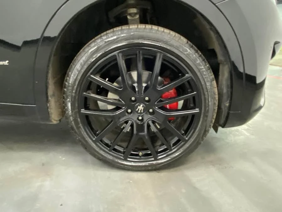 2020 Maserati Levante - Image 9 of 18