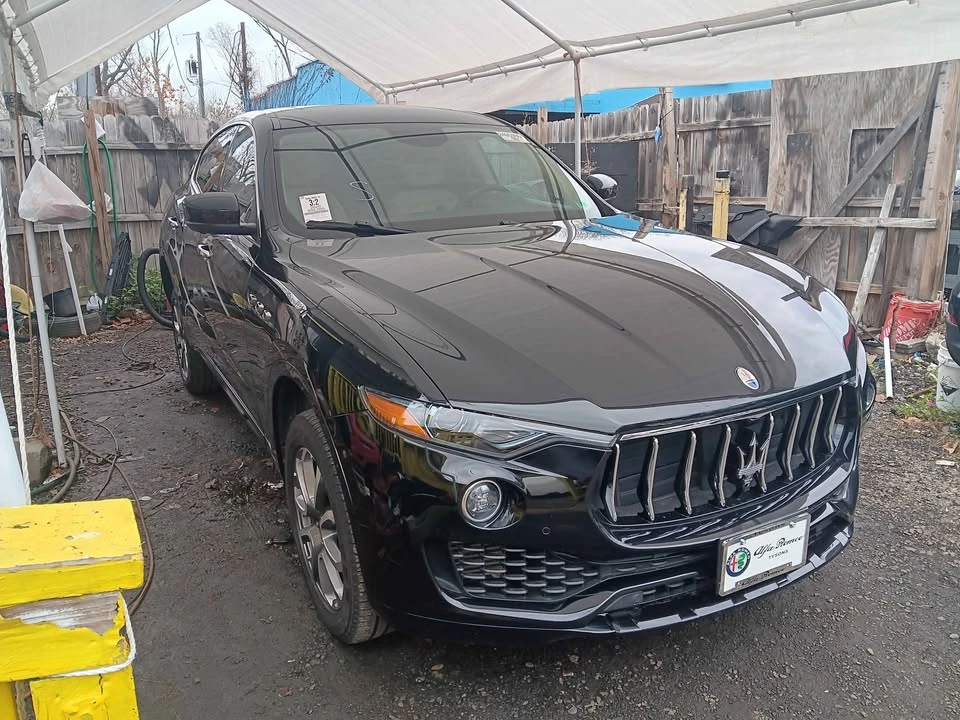 2020 Maserati Levante - Image 2 of 8