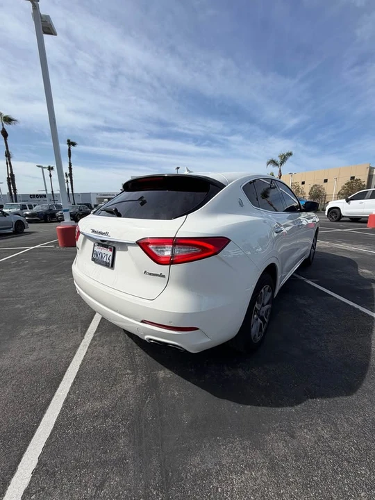 2020 Maserati Levante - Image 8 of 11