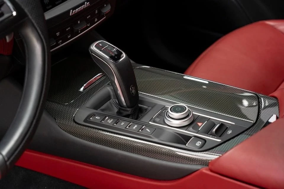 2020 Maserati Levante - Image 16 of 20