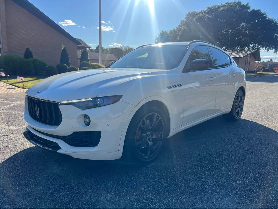 2020 Maserati Levante - Image 8 of 11