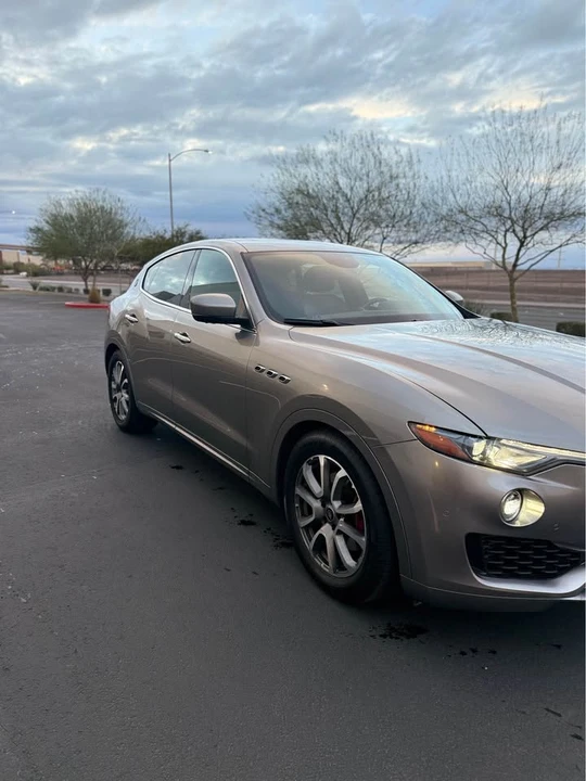 2020 Maserati Levante - Image 5 of 9