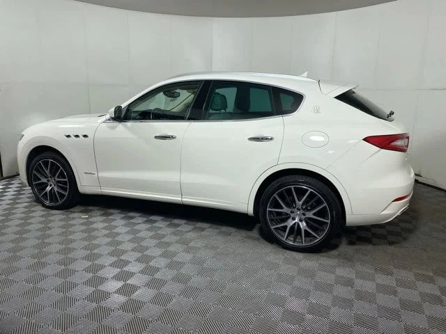 2020 Maserati Levante - Image 11 of 20