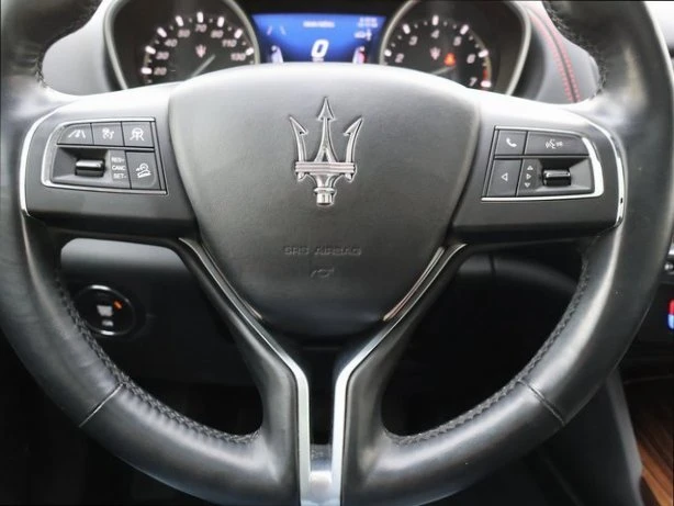 2020 Maserati Levante - Image 16 of 20