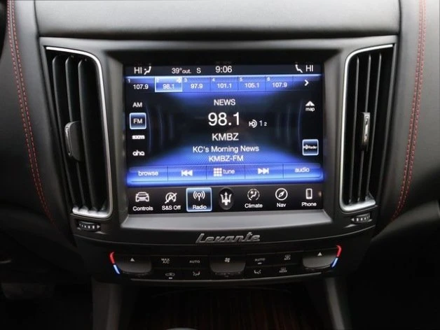 2020 Maserati Levante - Image 12 of 20