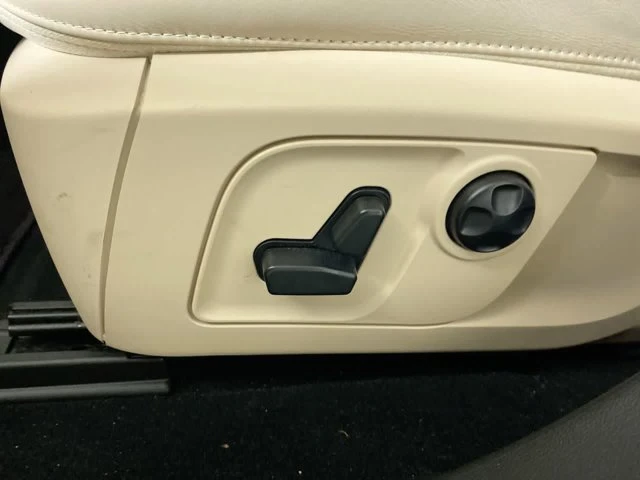 2020 Maserati Levante - Image 19 of 20