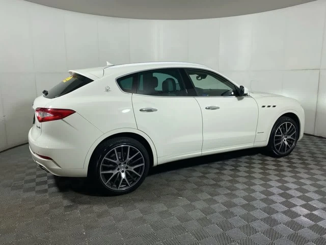 2020 Maserati Levante - Image 13 of 20