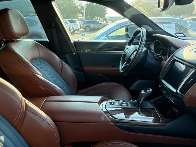 2020 Maserati Levante - Image 2 of 4
