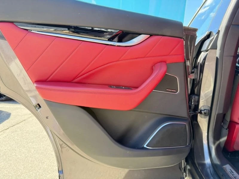 2020 Maserati Levante - Image 14 of 18