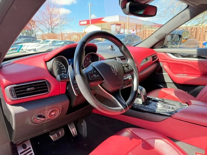 2020 Maserati Levante - Image 13 of 18