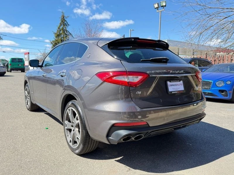 2020 Maserati Levante - Image 7 of 18