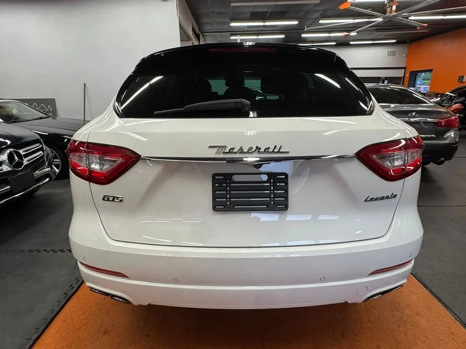 2020 Maserati Levante - Image 5 of 17