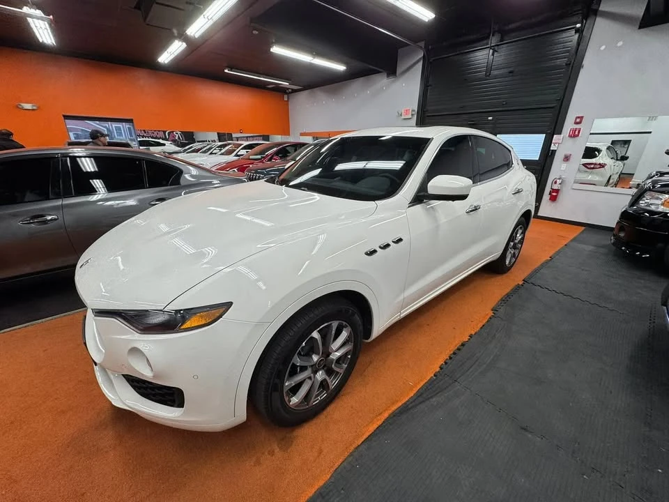 2020 Maserati Levante - Image 3 of 17