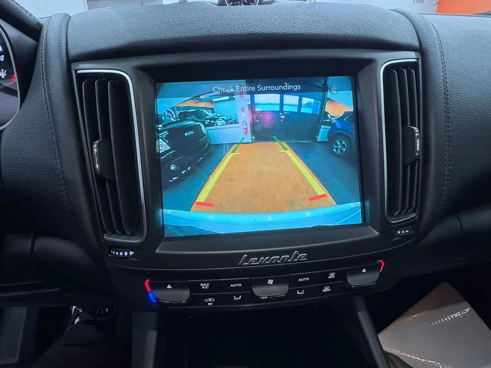 2020 Maserati Levante - Image 13 of 17