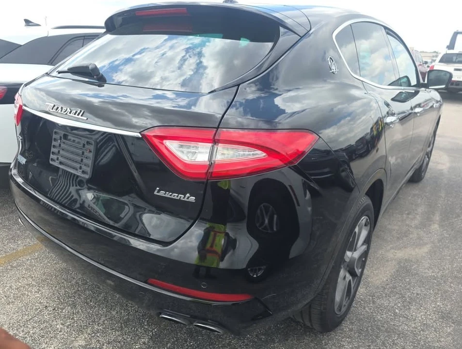 2020 Maserati Levante - Image 2 of 5
