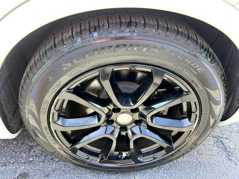 2020 Maserati Levante - Image 19 of 20