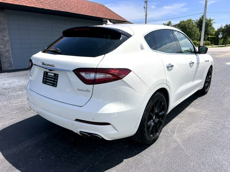 2020 Maserati Levante - Image 7 of 20