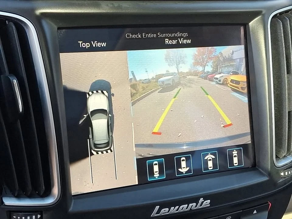 2020 Maserati Levante - Image 10 of 11