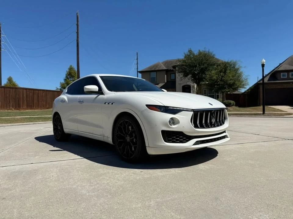 2020 Maserati Levante - Image 2 of 9