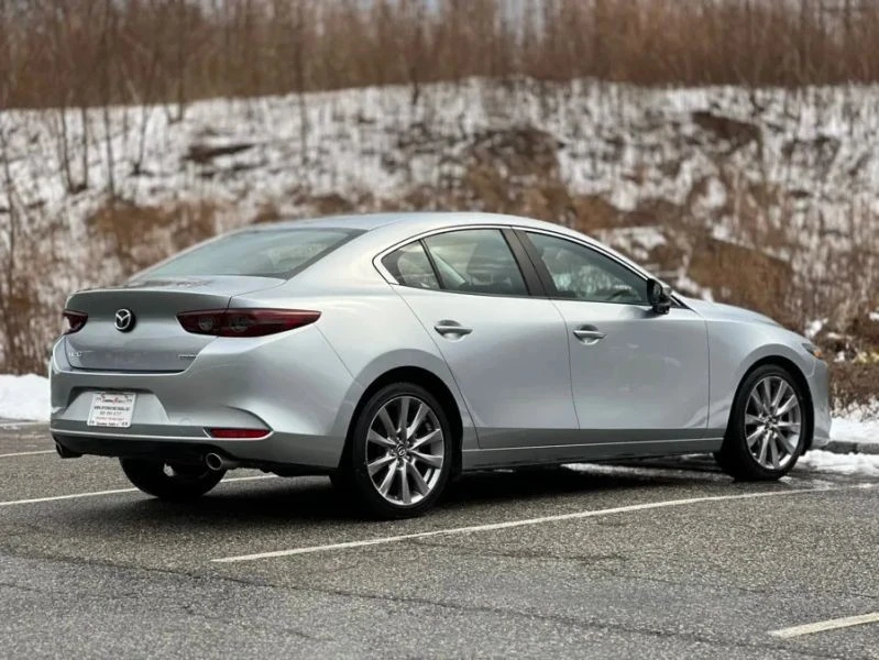 2020 Mazda Mazda 3 4th Gen - Image 8 of 12