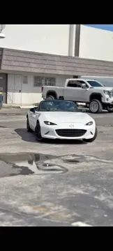 2020 Mazda MX-5 Miata RF Deportivo