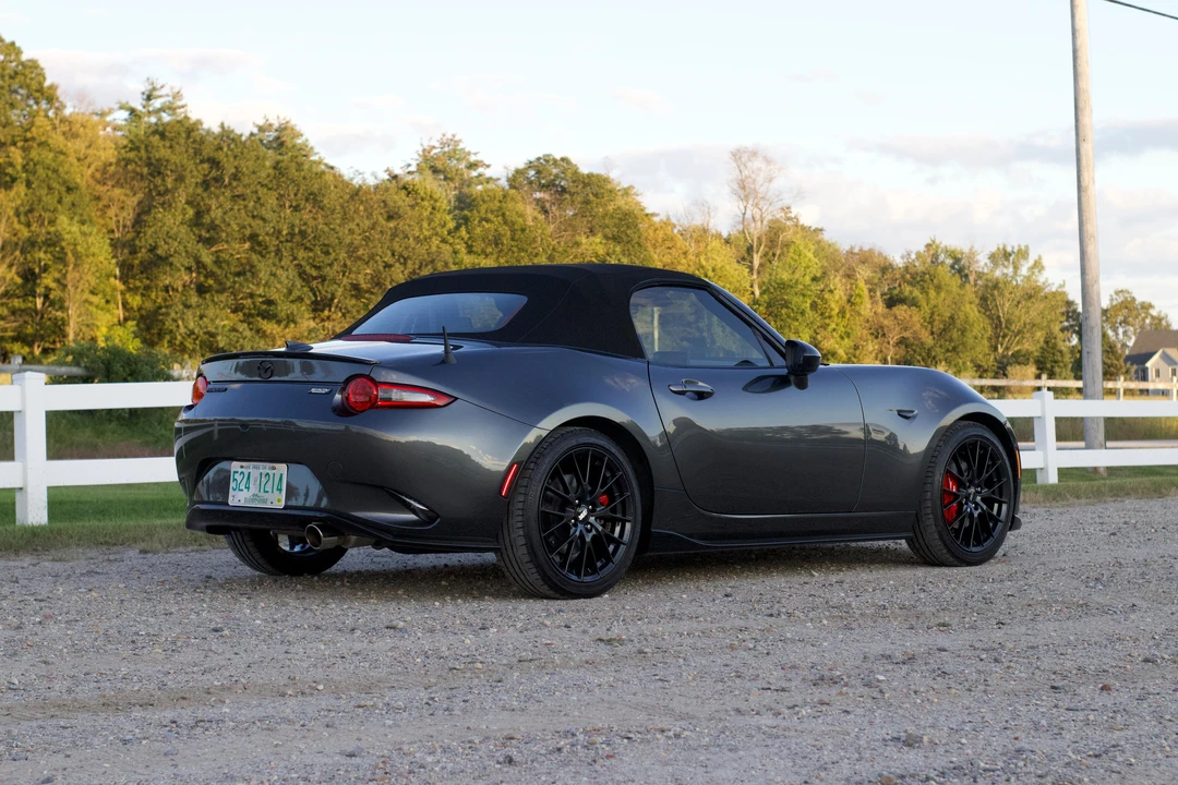 2020 Mazda ND MX-5 Miata - Image 17 of 31