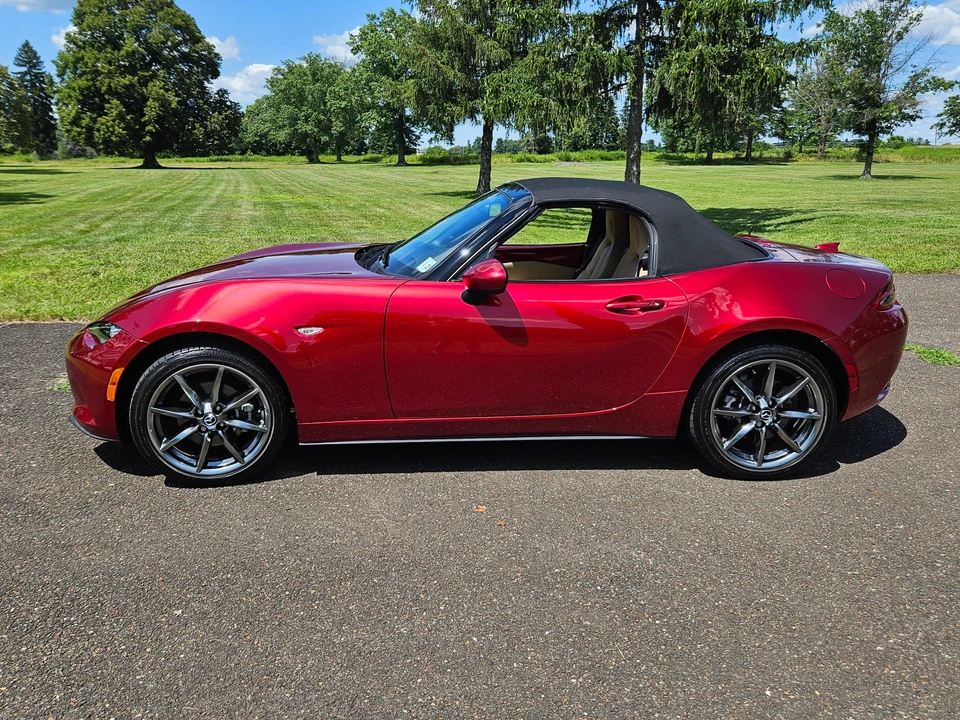 2020 Mazda ND MX-5 Miata - Image 14 of 31