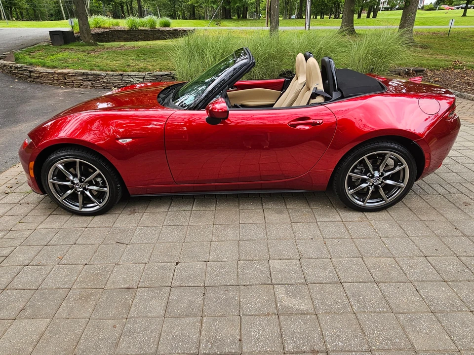 2020 Mazda ND MX-5 Miata - Image 26 of 31