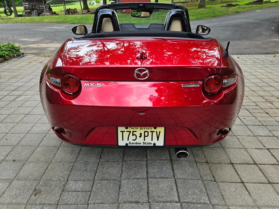 2020 Mazda ND MX-5 Miata - Image 28 of 31