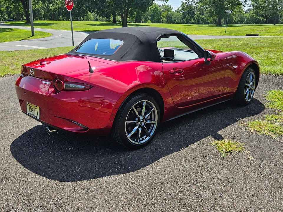 2020 Mazda ND MX-5 Miata - Image 18 of 31