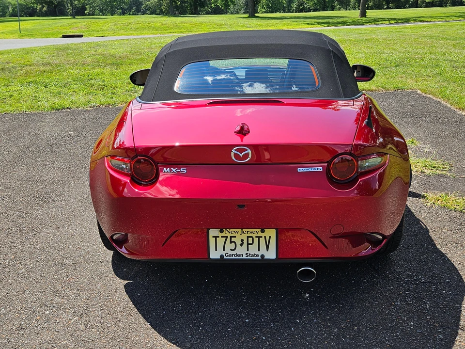 2020 Mazda ND MX-5 Miata - Image 16 of 31