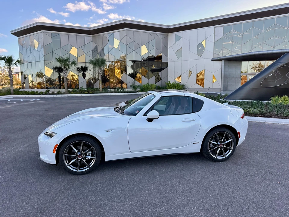 2020 Mazda ND MX-5 Miata - Image 12 of 31