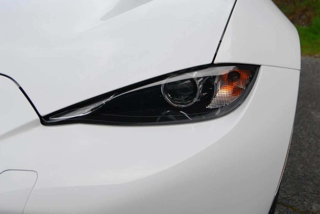 2020 Mazda ND MX-5 Miata - Image 17 of 31