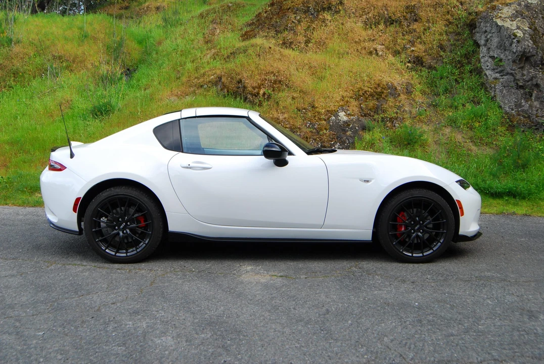 2020 Mazda ND MX-5 Miata - Image 11 of 31