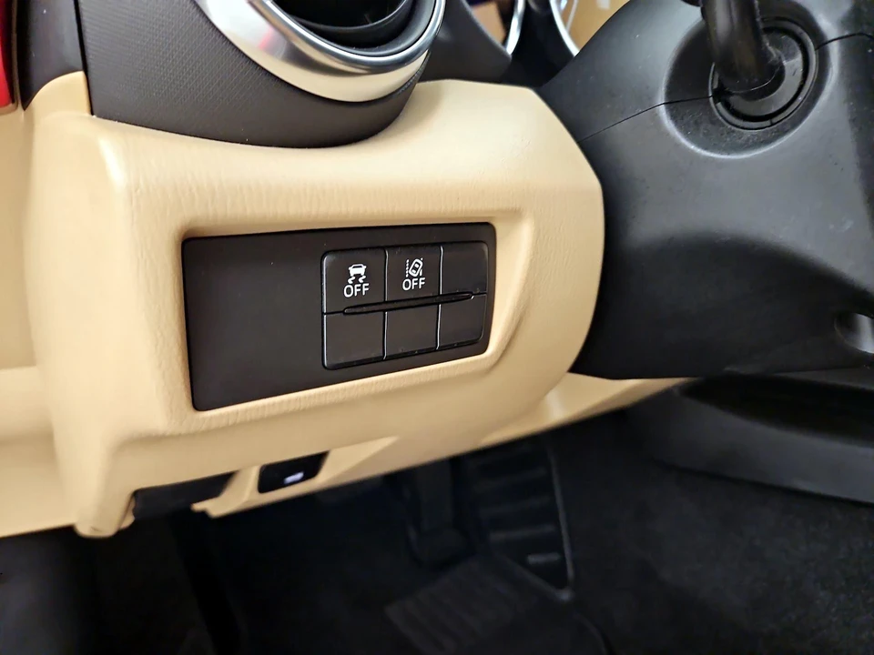 2020 Mazda ND MX-5 Miata - Image 15 of 26