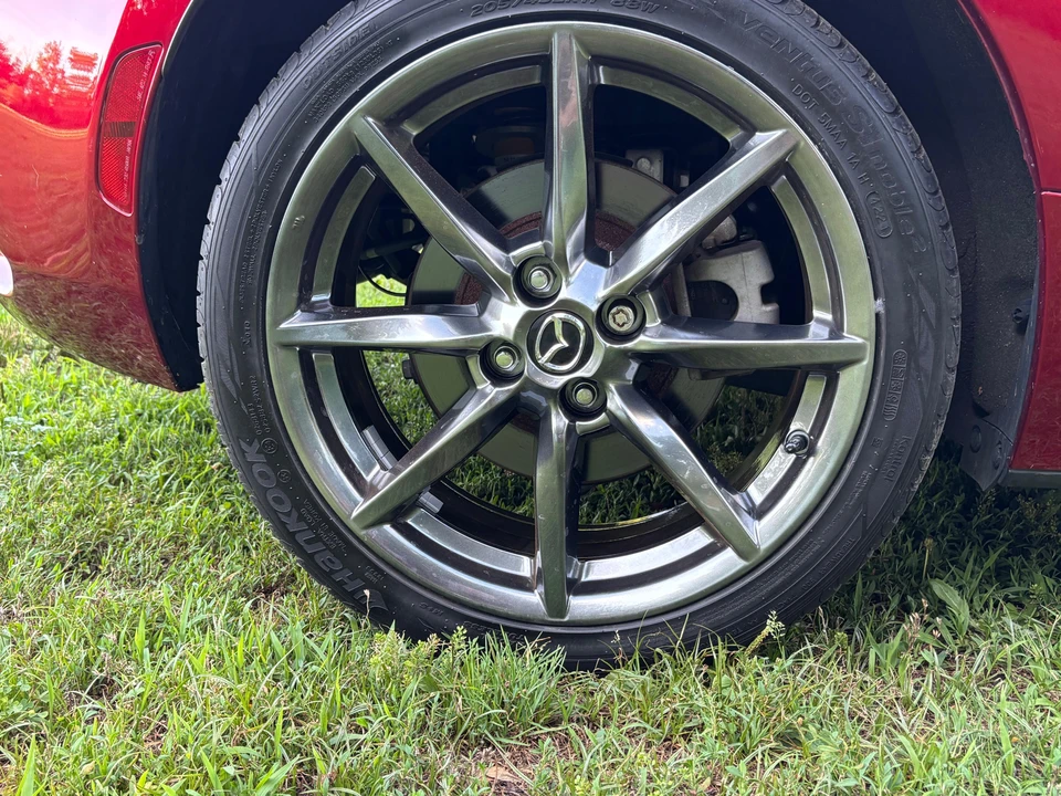 2020 Mazda ND MX-5 Miata - Image 27 of 31