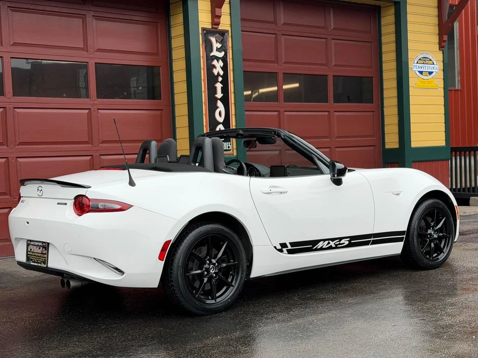 2020 Mazda ND MX-5 Miata - Image 11 of 12