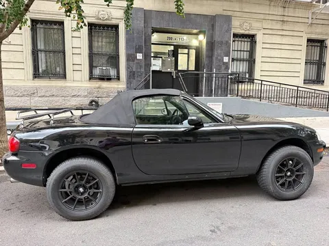 2000 Mazda MX-5 Miata LS