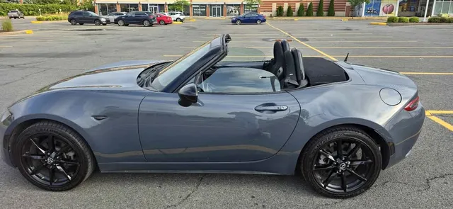 2020 Mazda MX-5 Miata GS