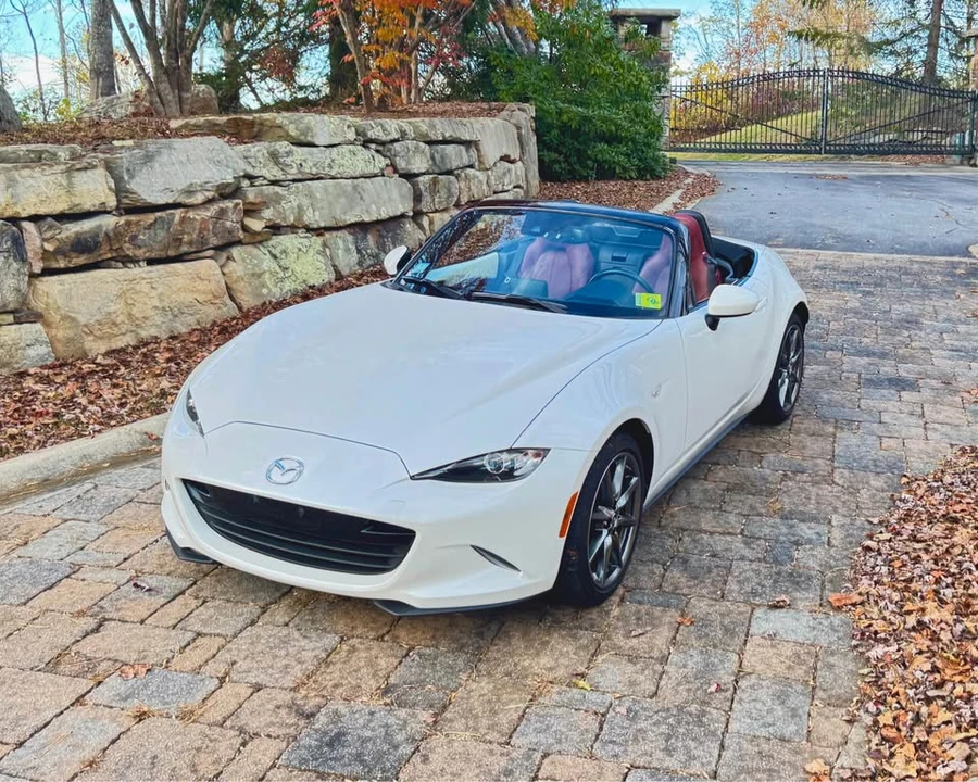 2020 Mazda ND MX-5 Miata - Image 17 of 19