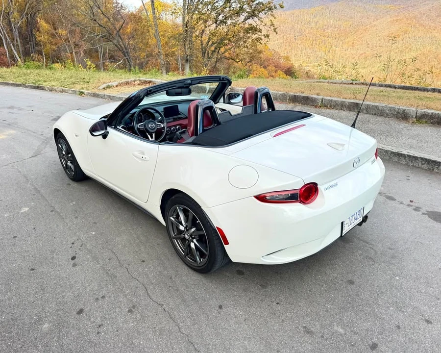 2020 Mazda ND MX-5 Miata - Image 18 of 19