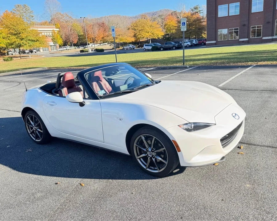 2020 Mazda ND MX-5 Miata - Image 2 of 19