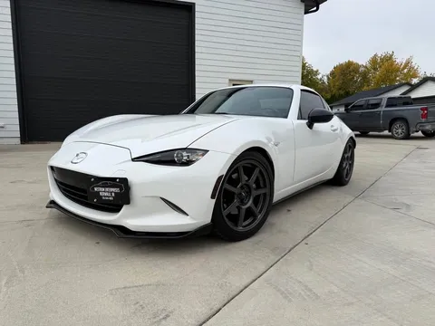 2020 Mazda MX-5 Miata RF Club Convertible